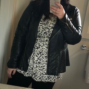 2/$25 💜 Old Navy - Luxe Plus Size Black and White Babydoll Top - size 1X